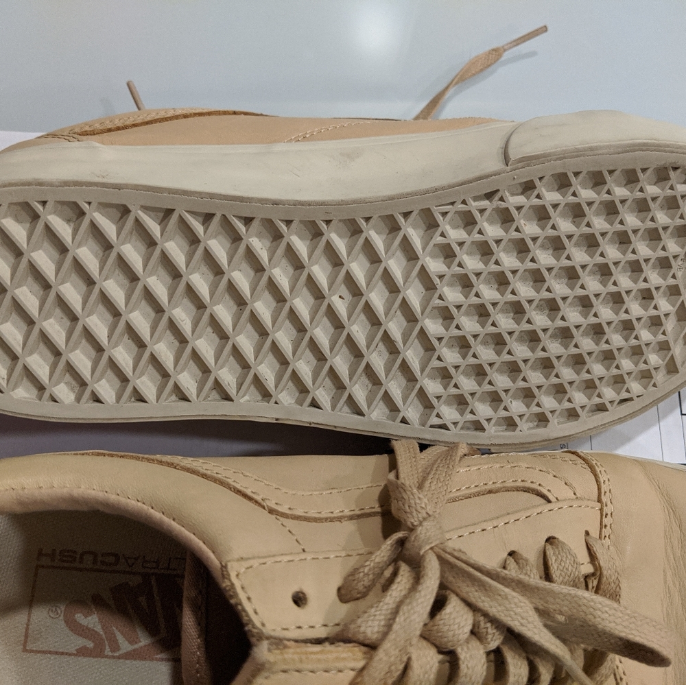 Vans - Picture 2 of 5